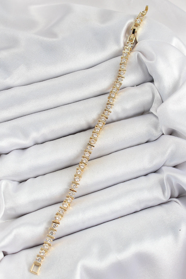 EBJ Rice Row Fence Model Zircon Stone Gold Color VIP Series Women's Bracelet - Paisley