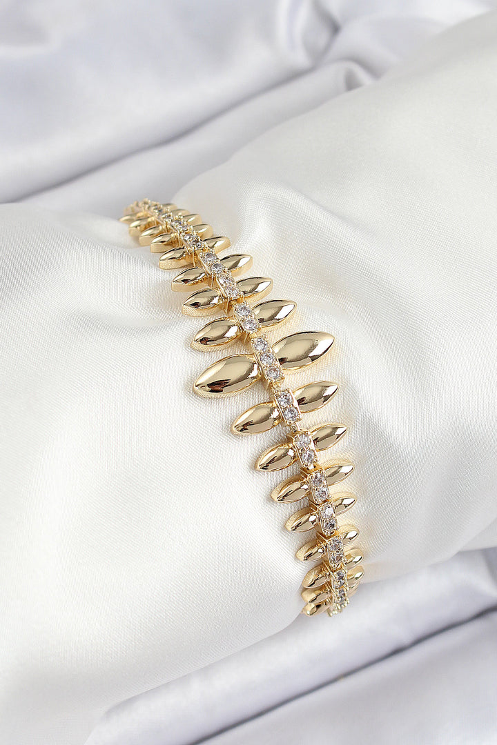 EBJ Rice Grain Pattern Zircon Stone Gold Color VIP Series Women's Bracelet - Florence