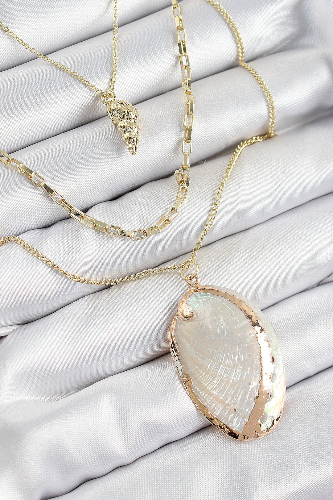 EBJ Rice Multi-Chain Oyster Model Gold Color Women's Necklace - Lincoln