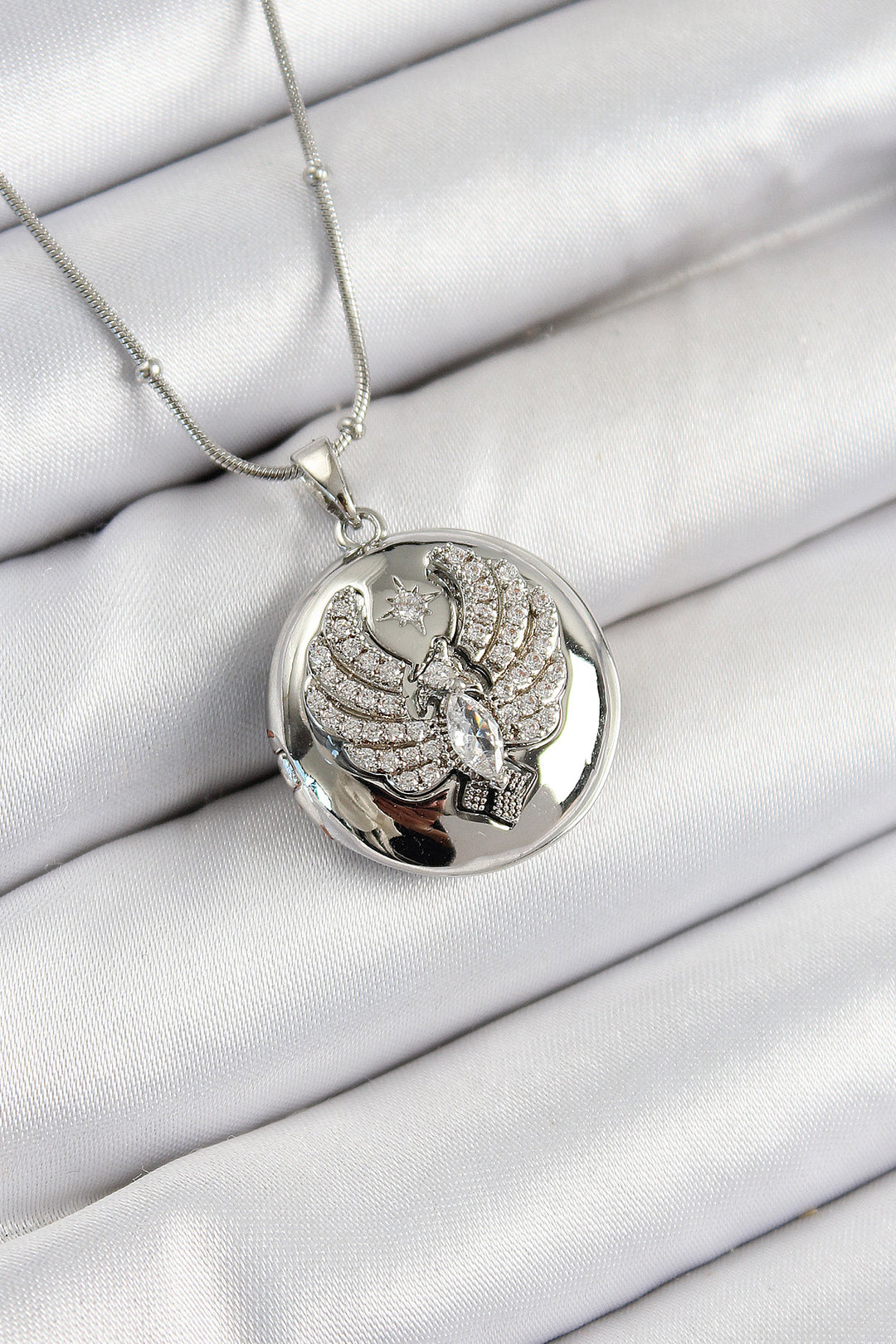 EBJ 316L Stainless Steel Chain Openable Phoenix Bird Model with Zircon Stone Silver Color Women's Necklace - Visalia