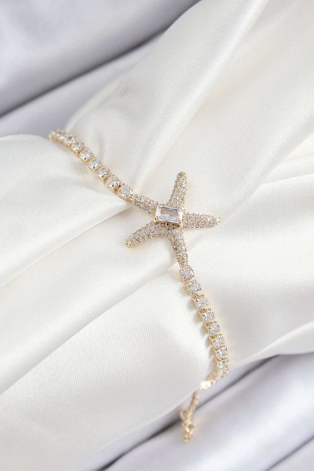 EBJ Rice Zircon Stone Starfish Model Gold Color Elevator Women's Bracelet - Delray Beach
