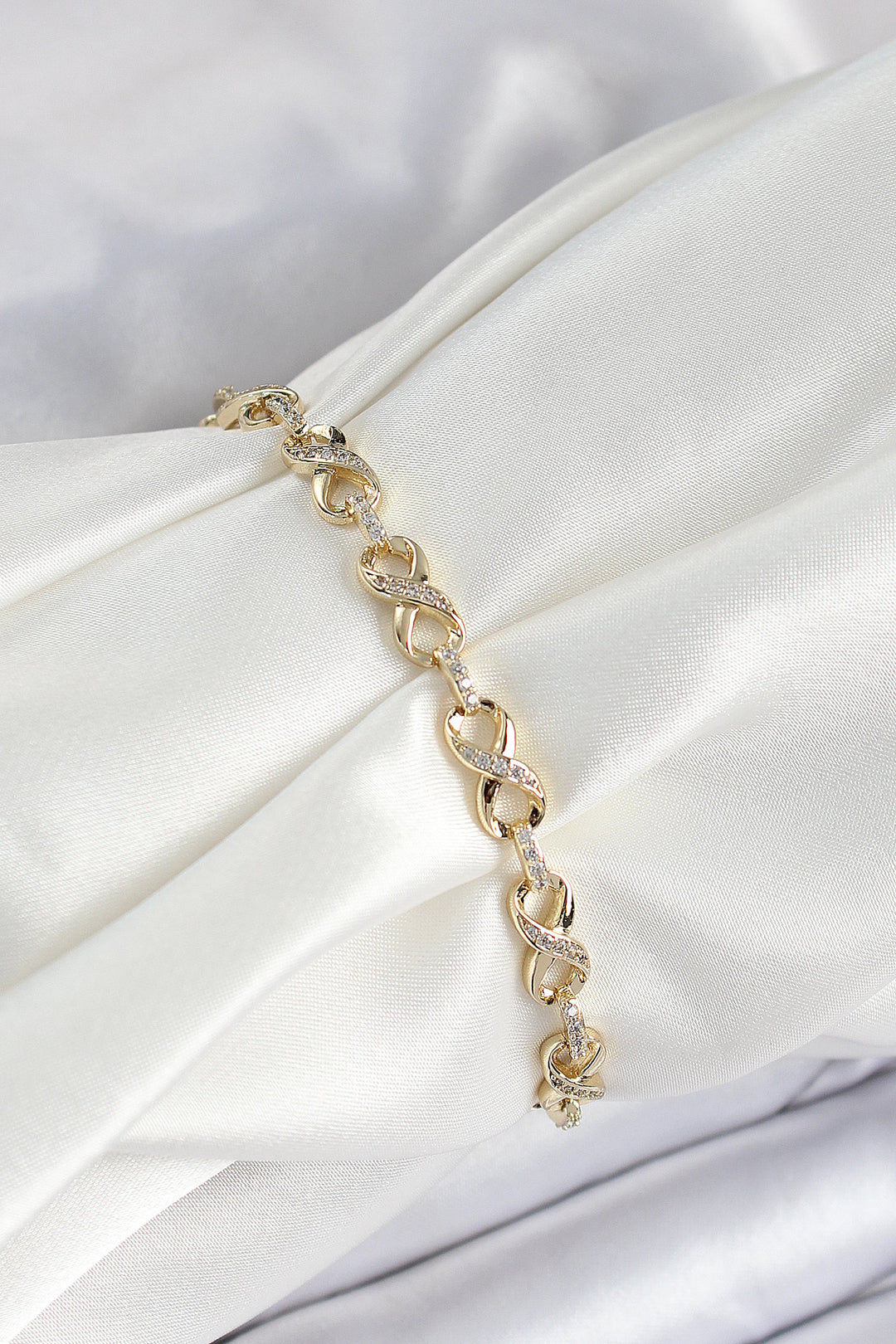 EBJ Xuping Brass Infinity Model Gold Color Women's Bracelet - Pistoia