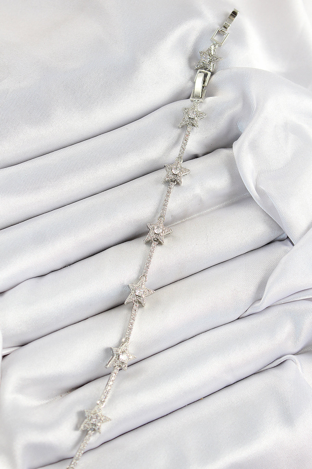 EBJ Rice Zircon Stone Lined Star Model Silver Color Women's Bracelet - Xalapa