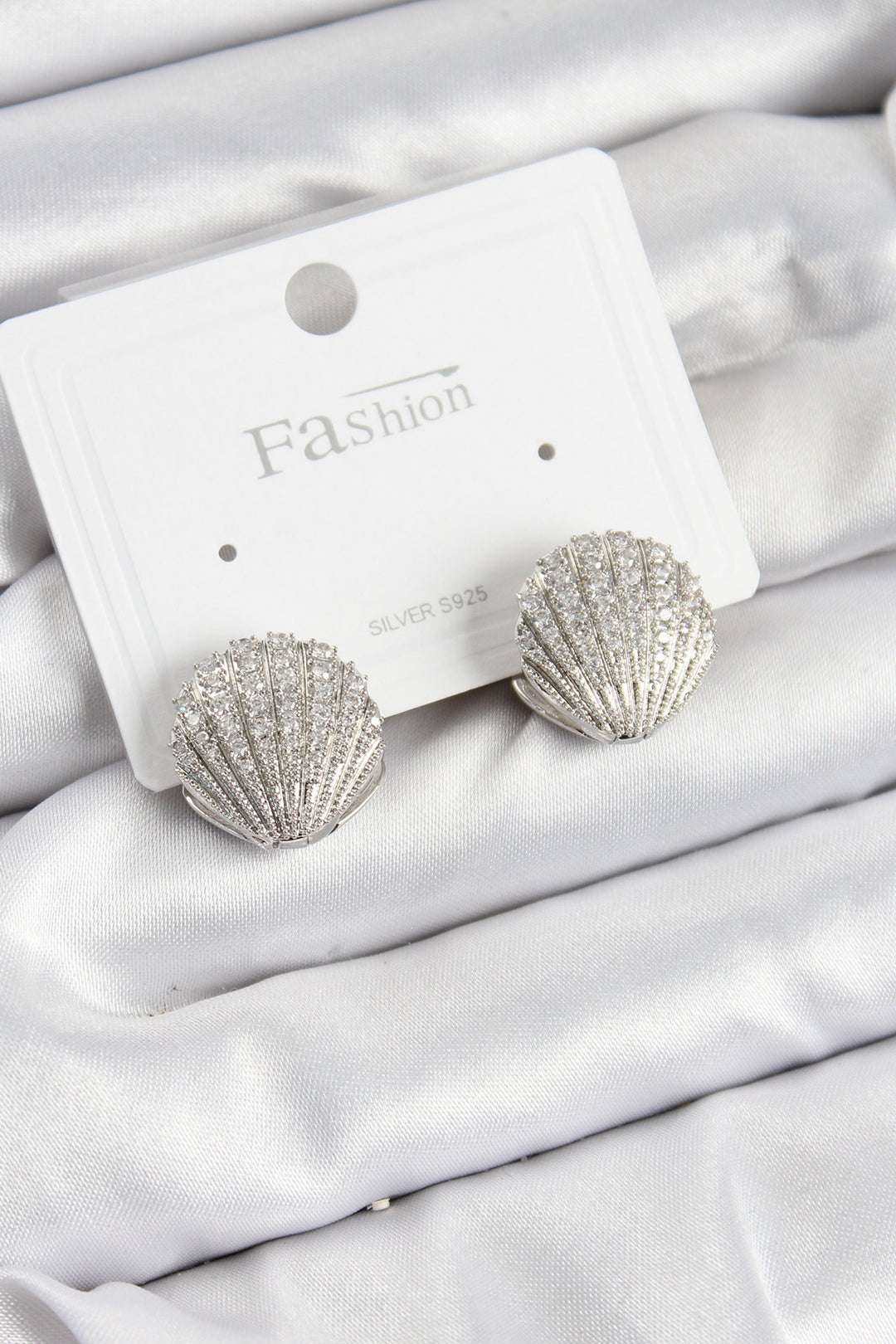 EBJ Rice Zircon Stone Oyster Model Silver Color 925 Sterling Silver Nail Women's Earring - Ciudad López Mateos