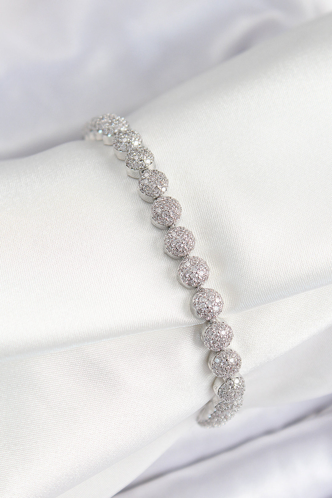 EBJ Rice Zircon Stone Half Bead Model Silver Color VIP Series Women's Bracelet - Calgary