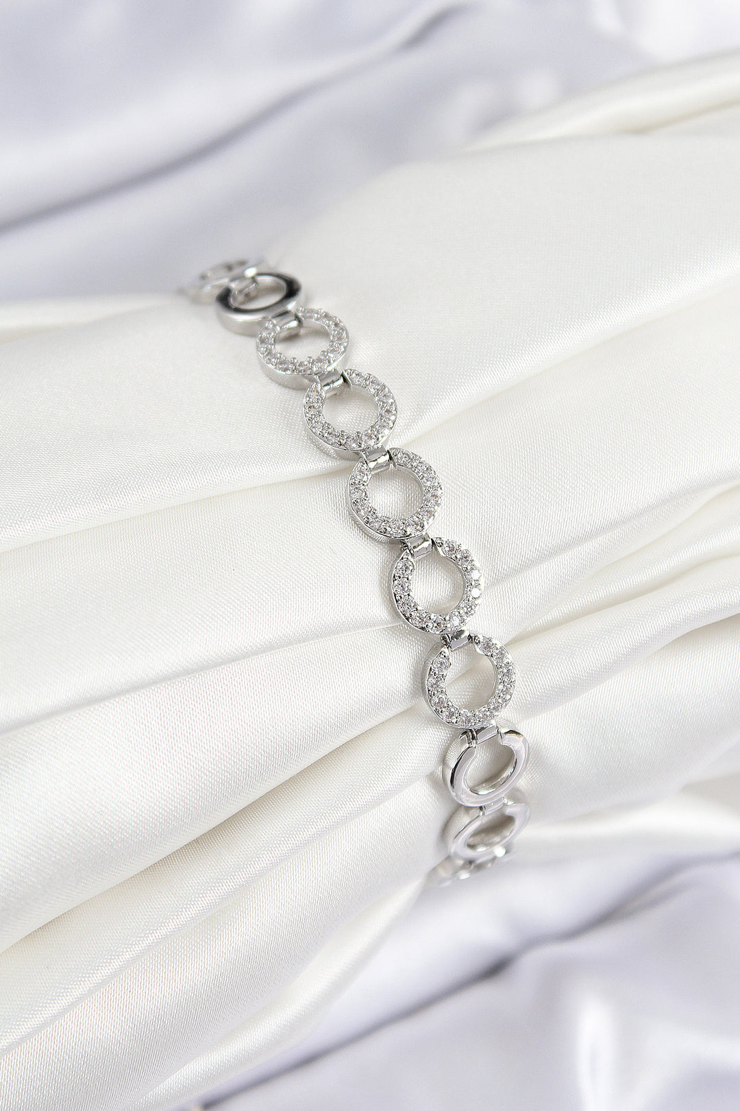 EBJ Rice Zircon Stone Lined Ring Model Silver Color Women's Bracelet - Coatepec