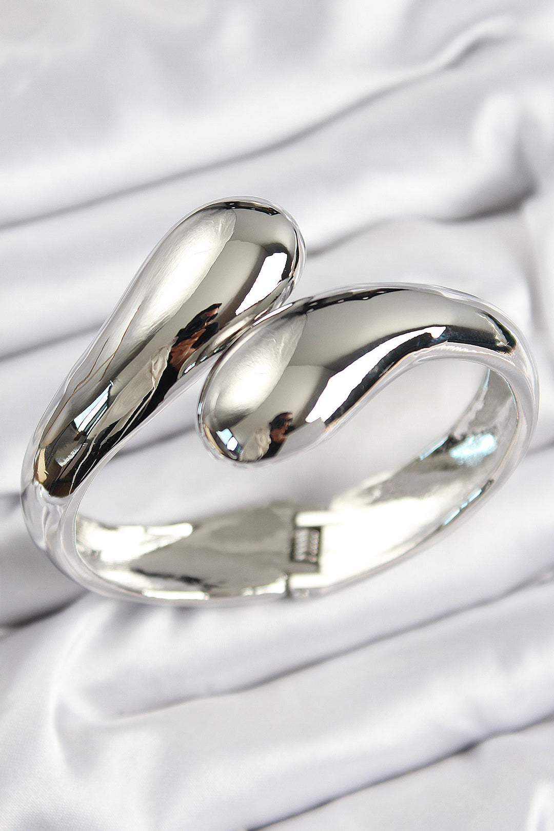 EBJ Rice Wrap Model Silver Color Women's Bracelet - Barrie