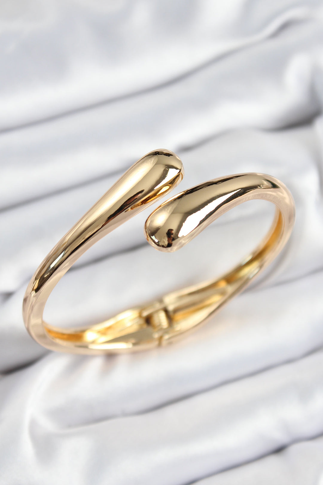 EBJ Rice Spiral Model Gold Color Women's Bracelet - Lowestoft