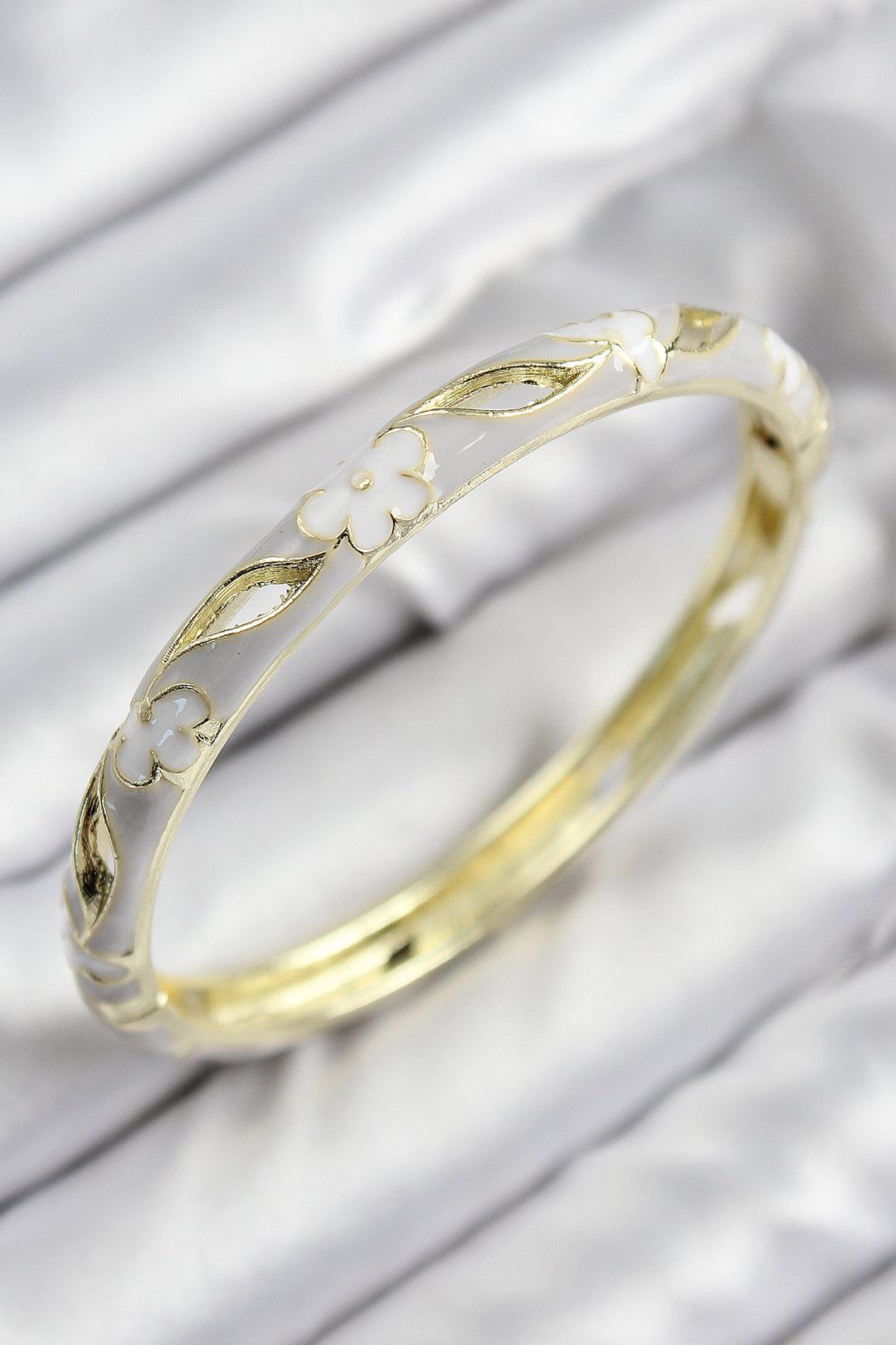 EBJ Gold Color Women's Bracelet with Mineli Rice Flower Motif - Villefranche-sur-Saône