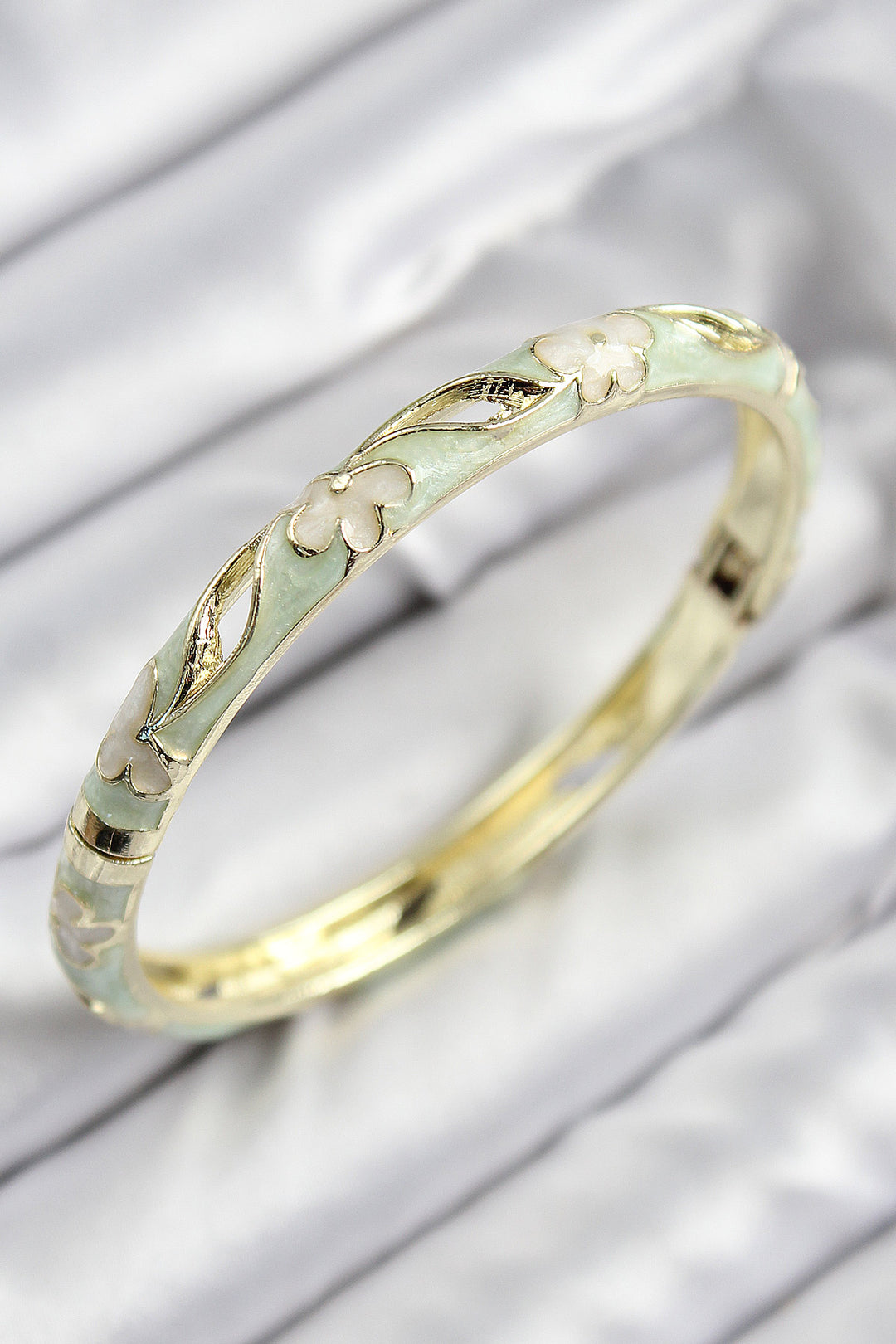 EBJ Mineli Rice Flower Motif Gold Color Women's Cuff - Saarlouis