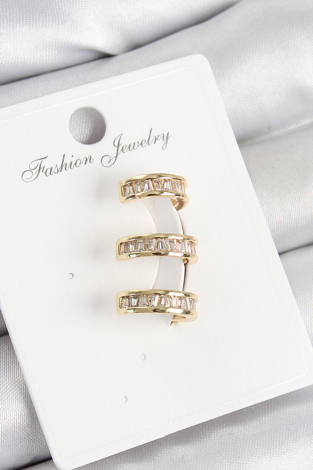 EBJ Rice Waterway Model Gold Color Right Cartilage Earring - Bragança