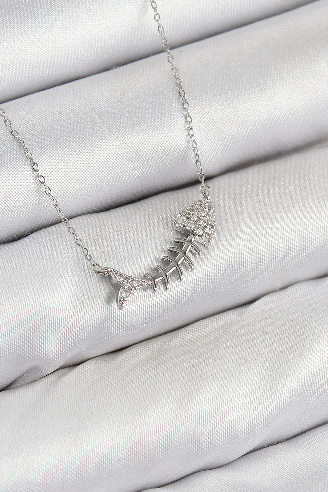 EBJ Rice Zircon Stone Fishbone Model Silver Color Women's Necklace - Varash