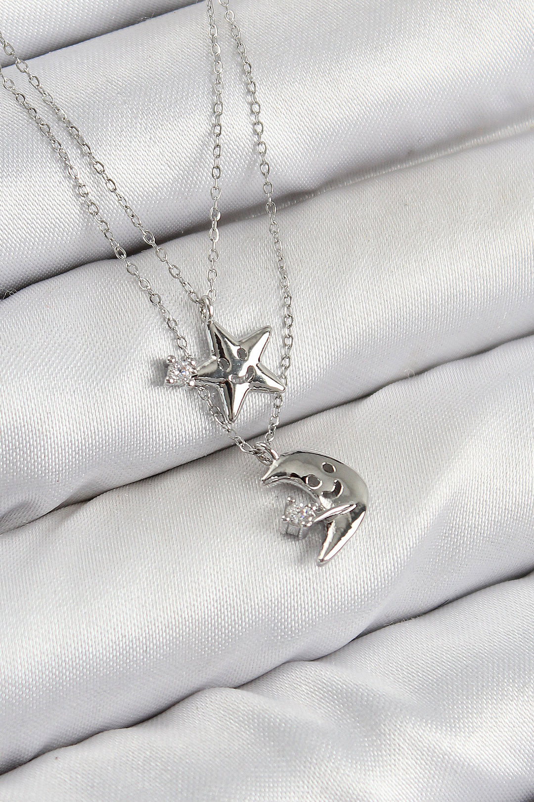 EBJ Silver Color Women's Necklace with Rice Zircon Stone Star and Moon Model - La Mesa