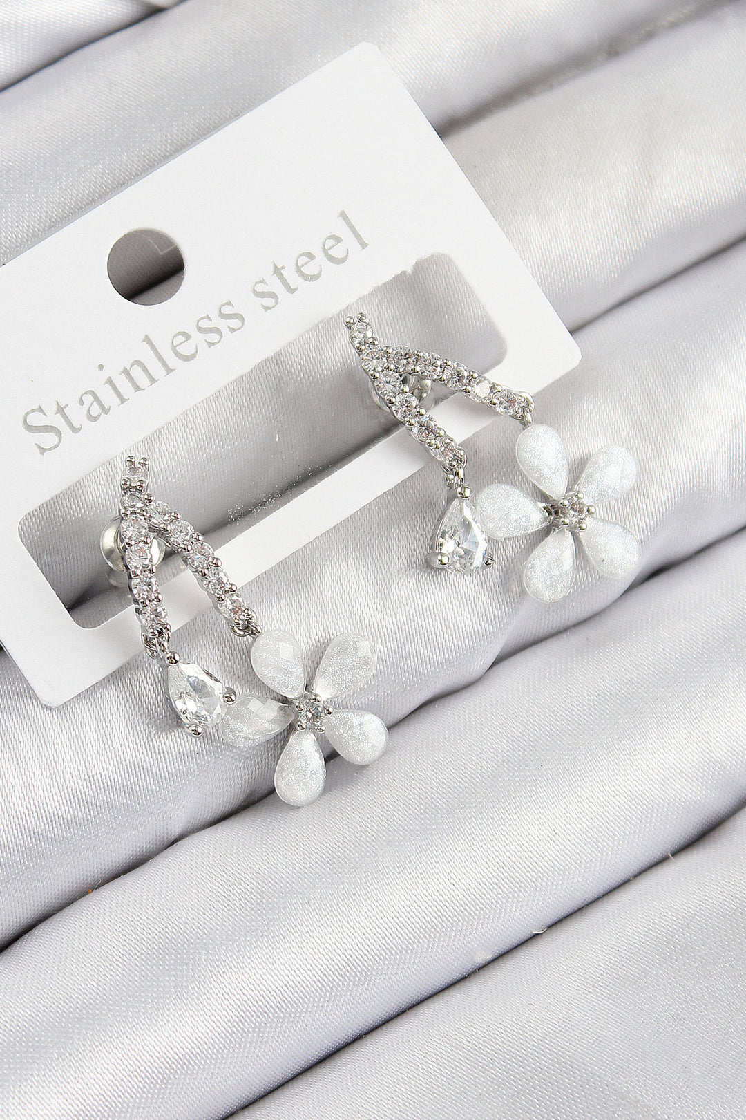 EBJ Rice Zircon Stone Daisy Model Silver Color Women's Earrings - Bazal’tove