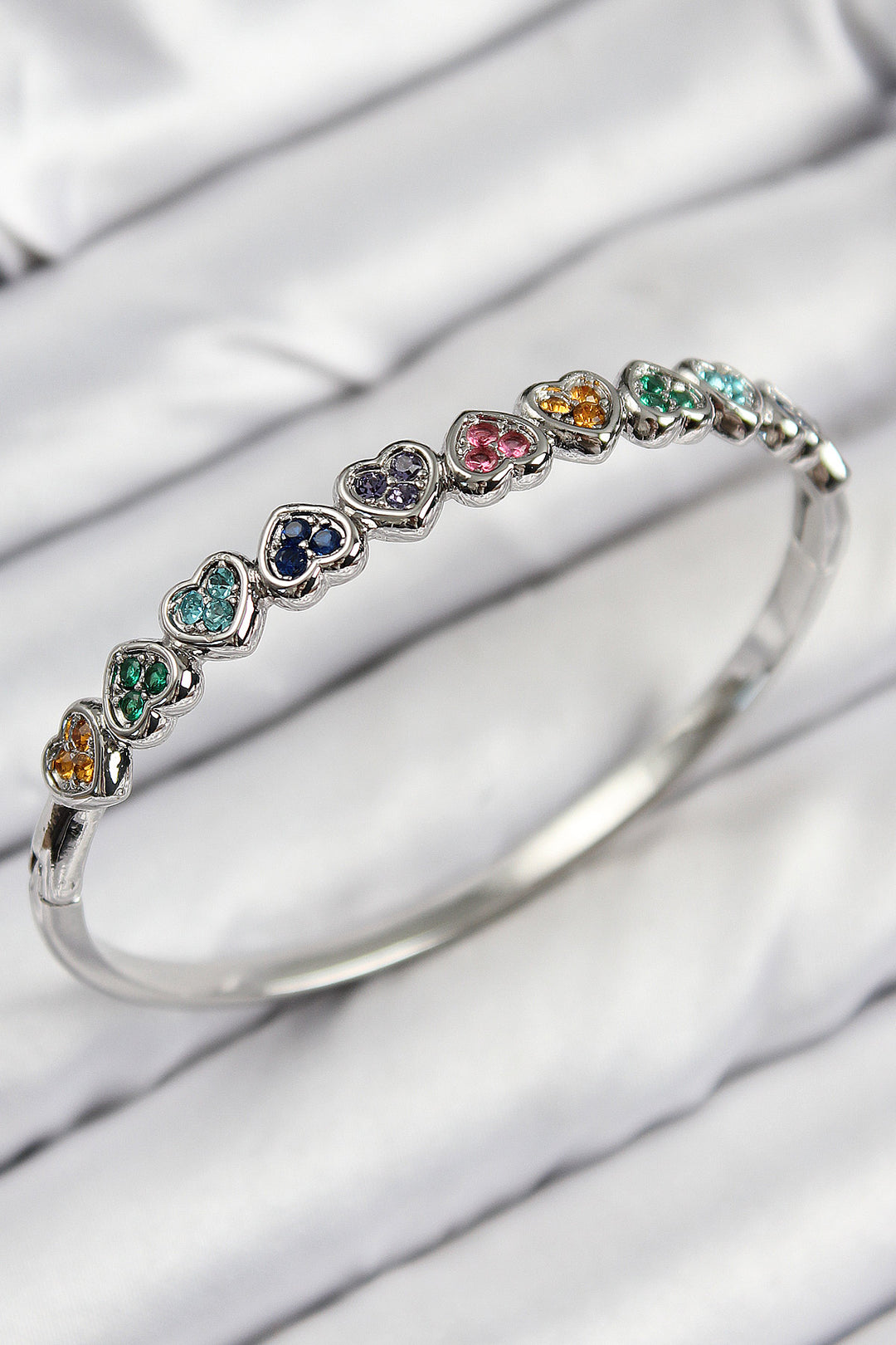 EBJ Silver Color Women's Bracelet with Rice Colored Zircon Stones in Heart Shape Pattern - Simojovel de Allende