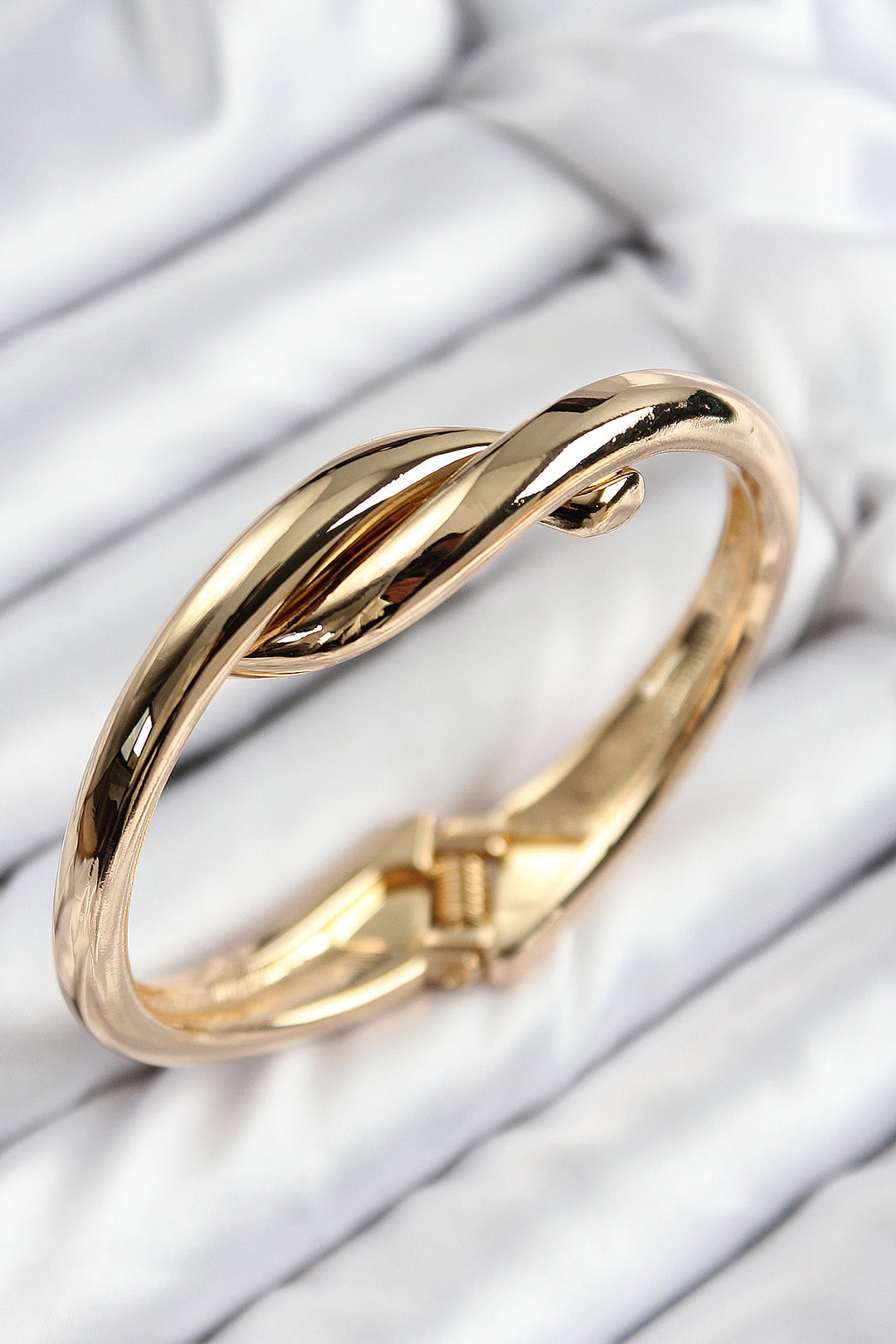 EBJ Rice Knot Model Gold Color Women's Bracelet - Peabody