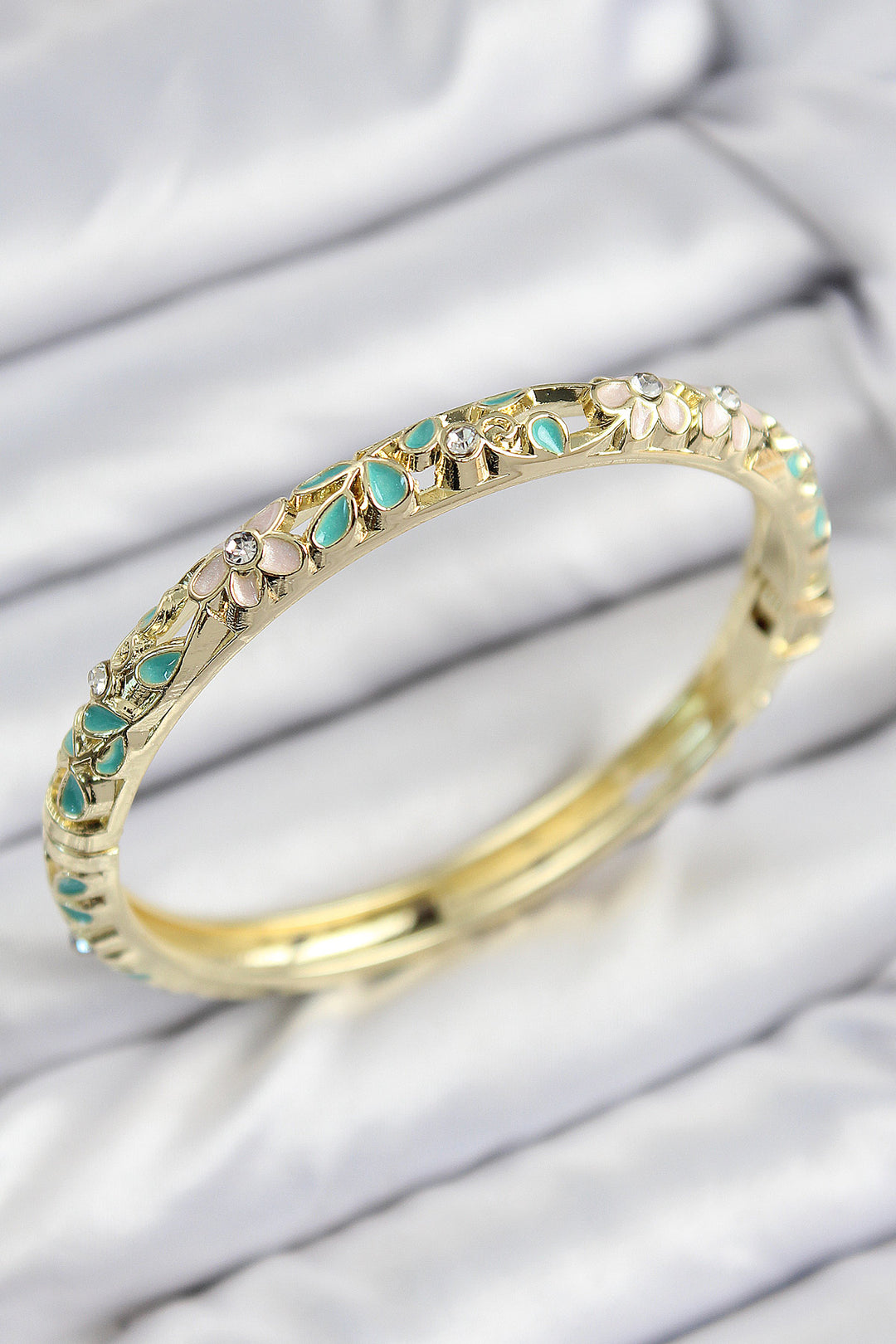 EBJ Mineli Gold Women's Bracelet with Rice Zircon Stone and Turquoise Flower Motif - Pleasant Hill