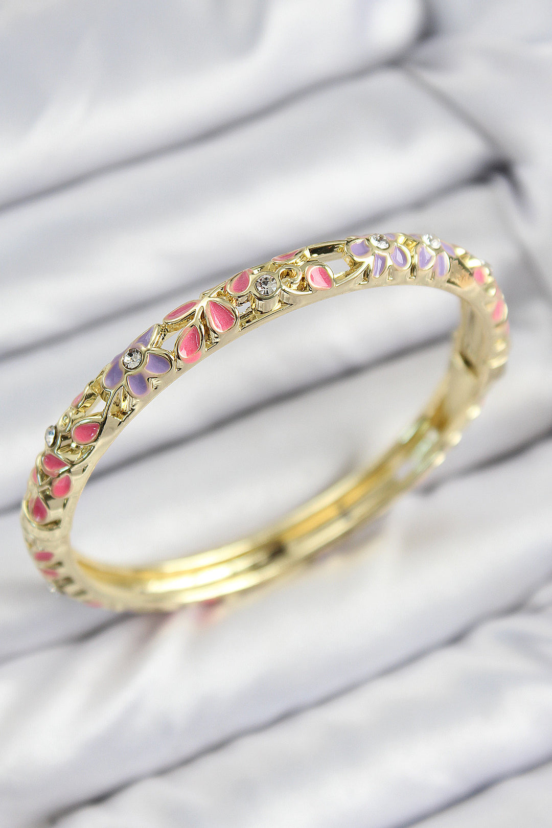EBJ Gold Bracelet for Women with Pink Purple Flower Motif with Mineli Rice Zircon Stone - Boryslav