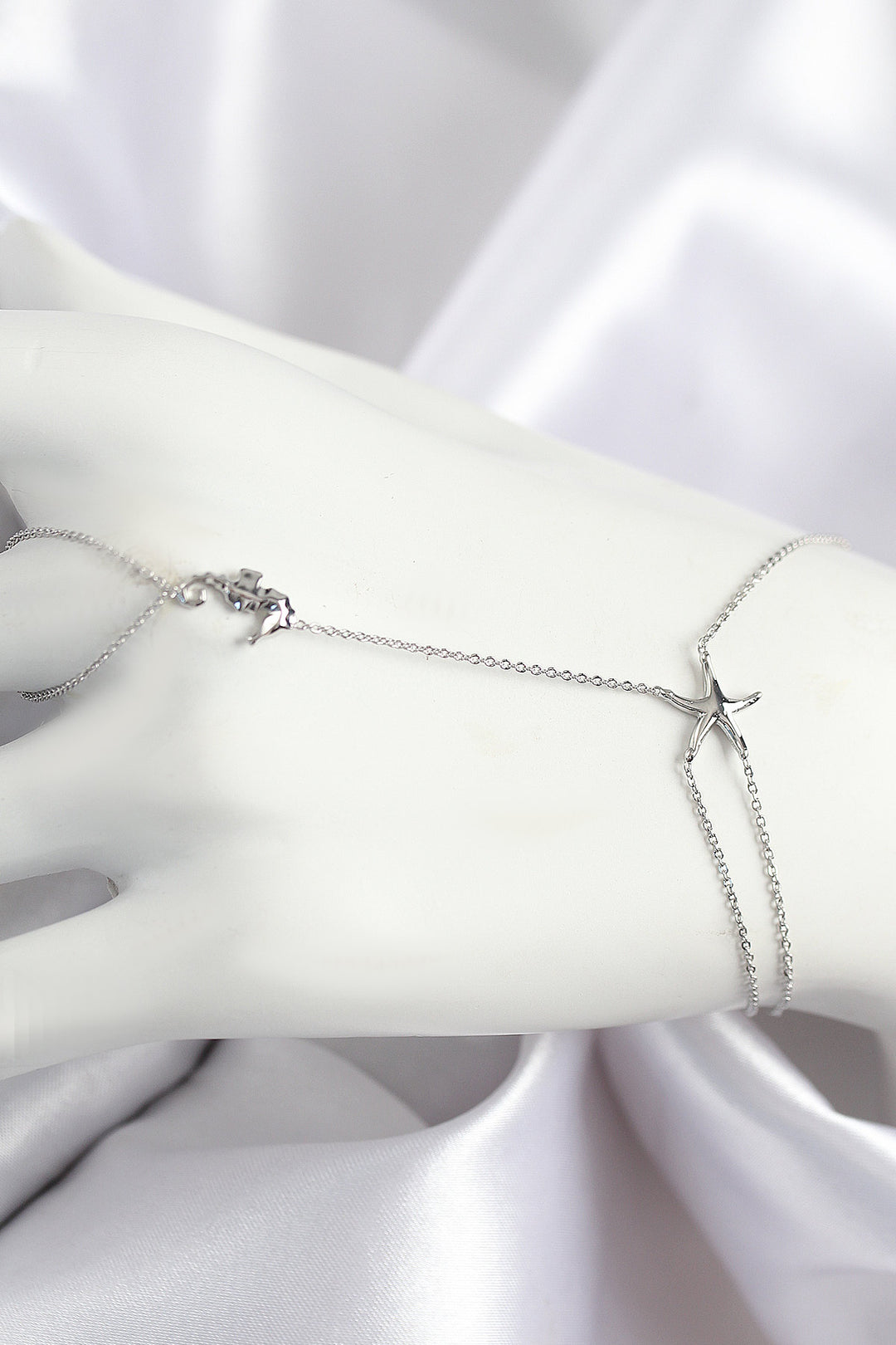EBJ Silver Color Şahmeran with Rice Zircon Stone Sea Horse and Star Model - Valladolid
