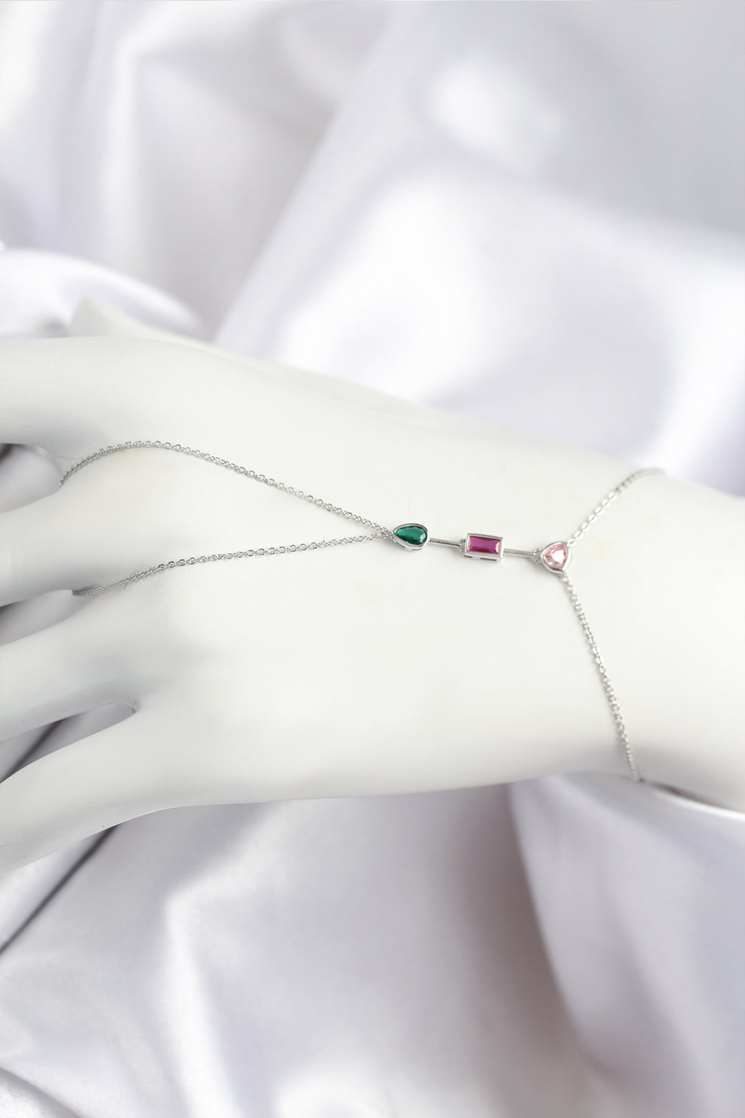 EBJ Silver Color Şahmeran Model with Rice Colored Zircon Stone - Sinsheim