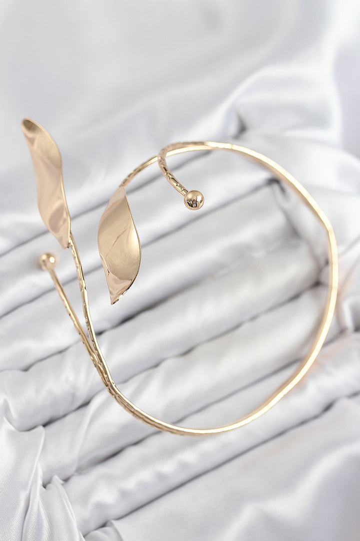 EBJ Rice Leaf Pattern Gold Color Women's Arm Bracelet - Salzburg