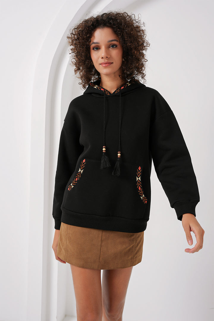 BGD Women Embroidered Oversize Sweatshirt - Black - Rugby