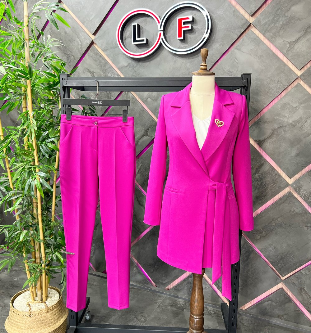 NDL Women Fuchsia Women's Suit with Ruffles - Longueuil