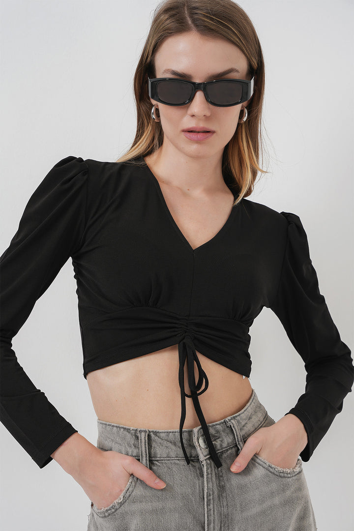 BGD Women Sandy Crop Blouse - Black - Whitney
