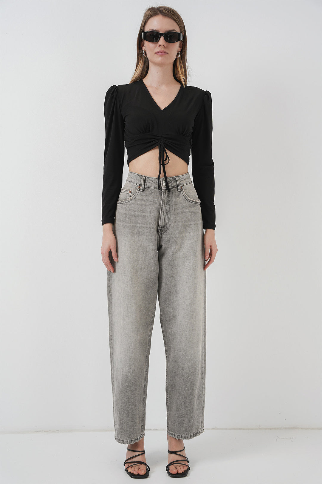 BGD Women Sandy Crop Blouse - Black - Whitney