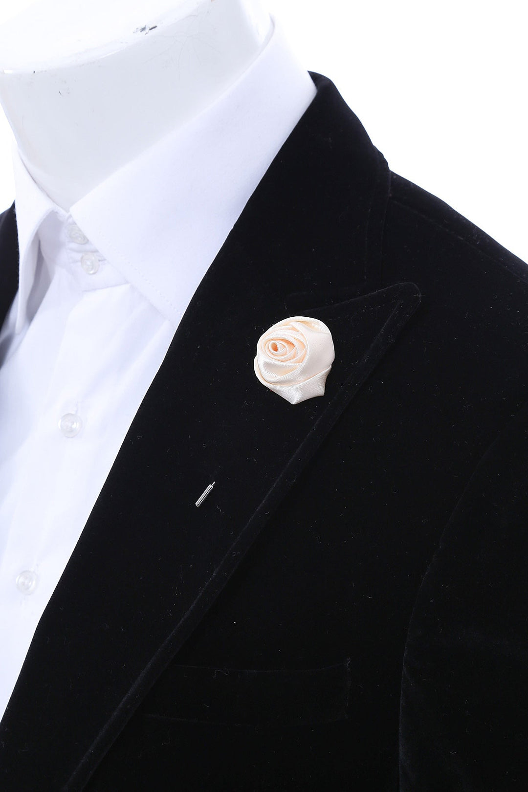 WSS Men Cream Blossom Lapel Pin - Lisbon
