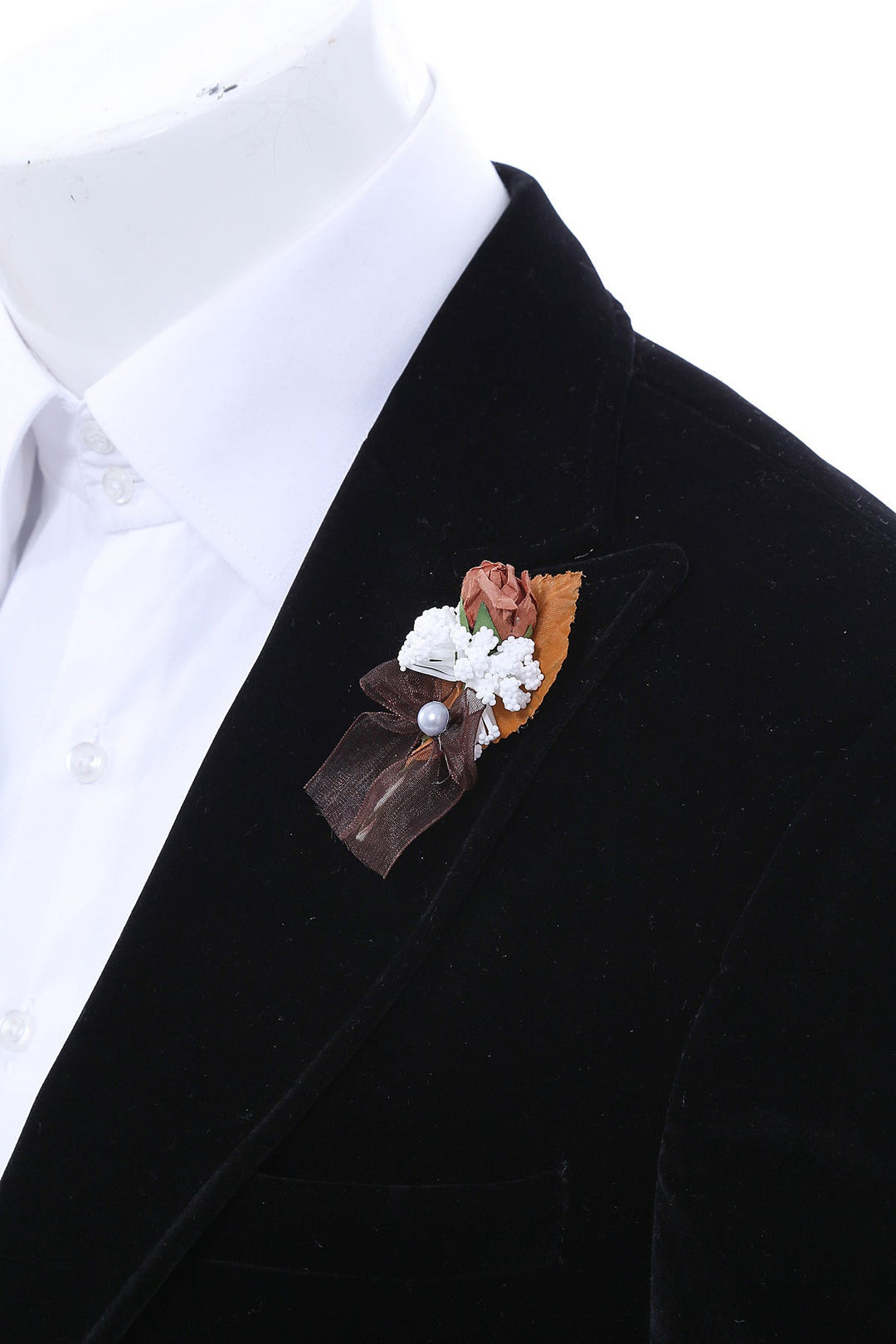 WSS Men Brown Blossom and Ribbon Lapel Pin - Winchester