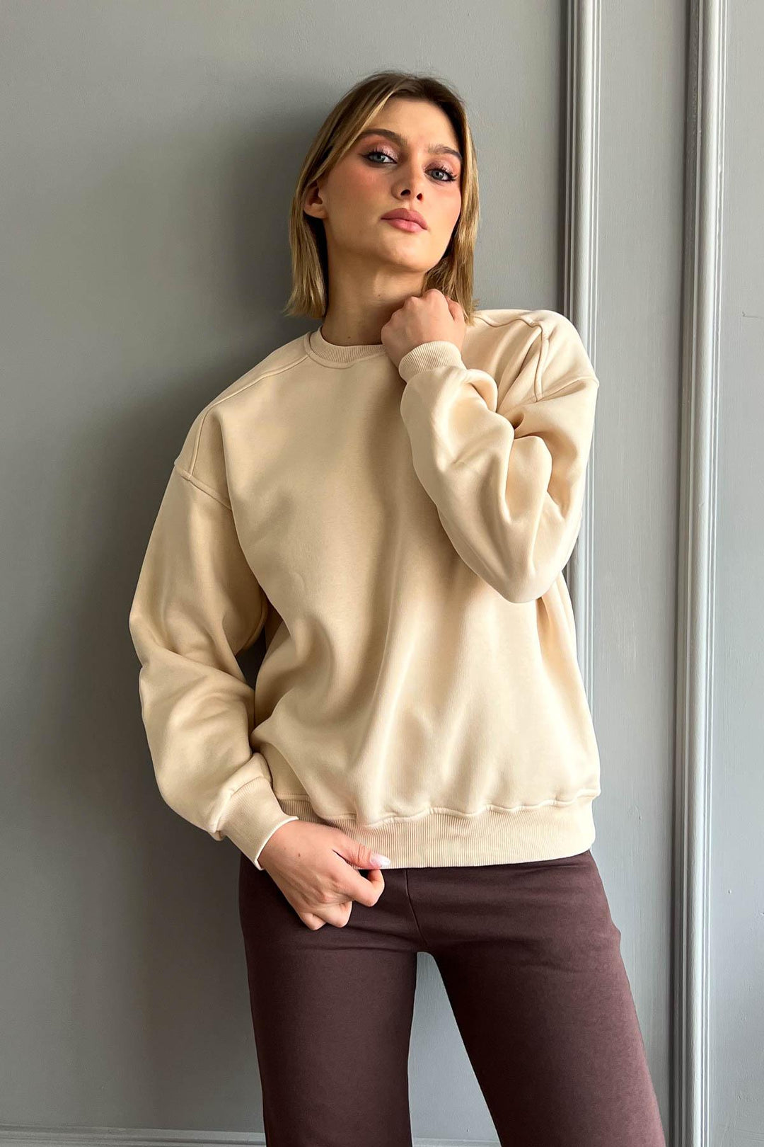 MPL Women's Bicycle Neck Loose Fit 3 Yarn Sweatshirt 21616 - Apizaco