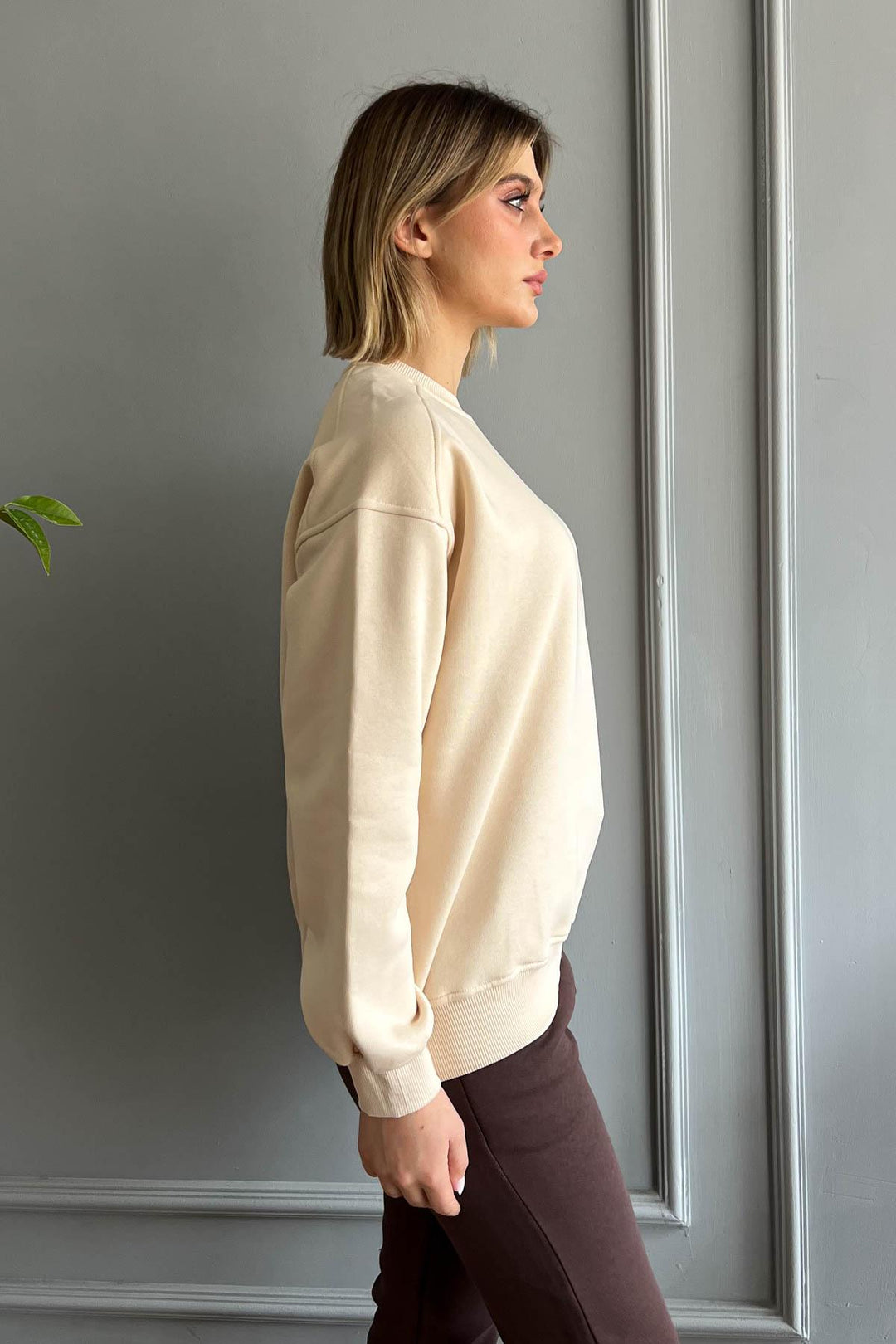 MPL Women's Bicycle Neck Loose Fit 3 Yarn Sweatshirt 21616 - Apizaco