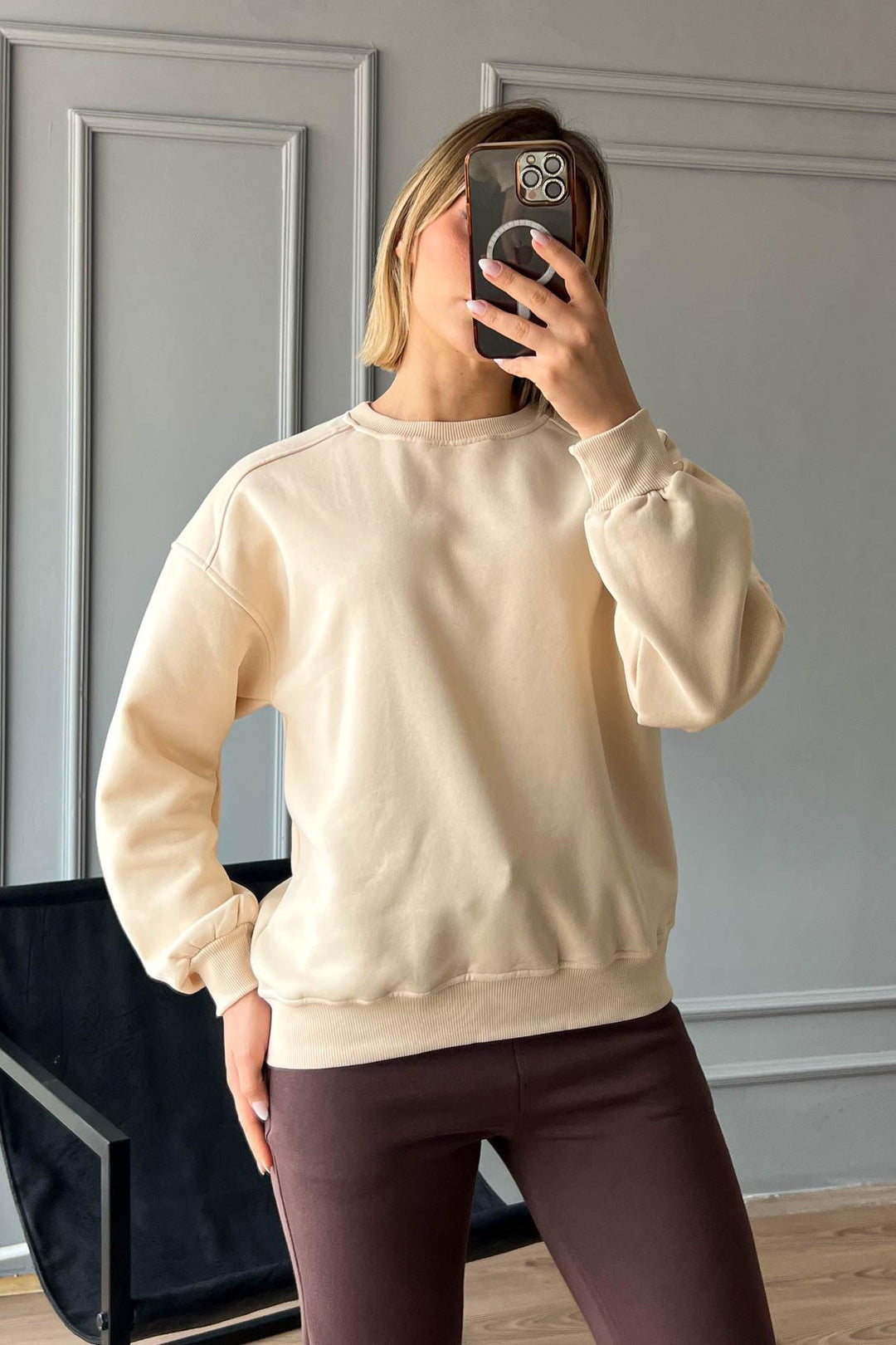 MPL Women's Bicycle Neck Loose Fit 3 Yarn Sweatshirt 21616 - Apizaco