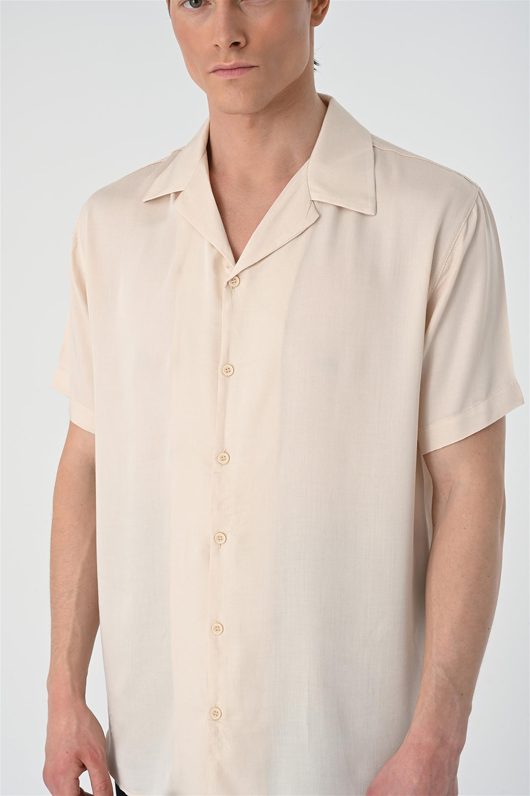 ANT Oversized Short Sleeve Men's Shirt with Applique Collar - Eastleigh