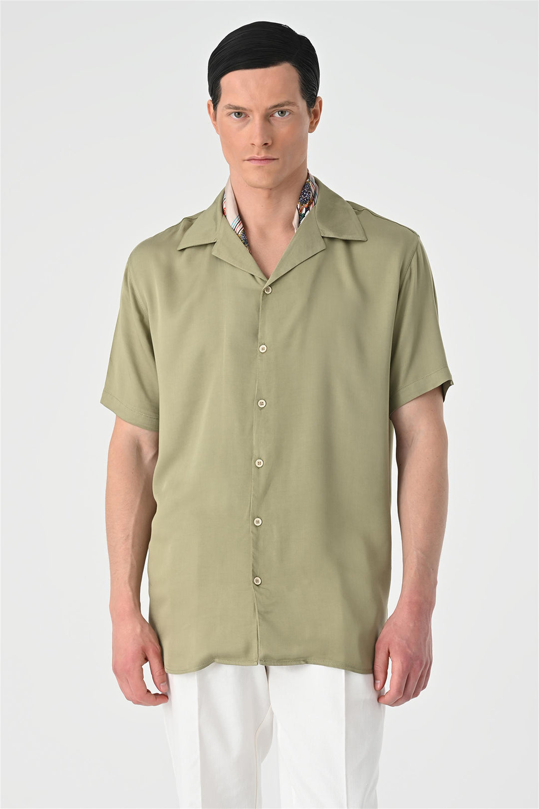 ANT Oversized Short Sleeve Men's Shirt with Applique Collar - Níkaia