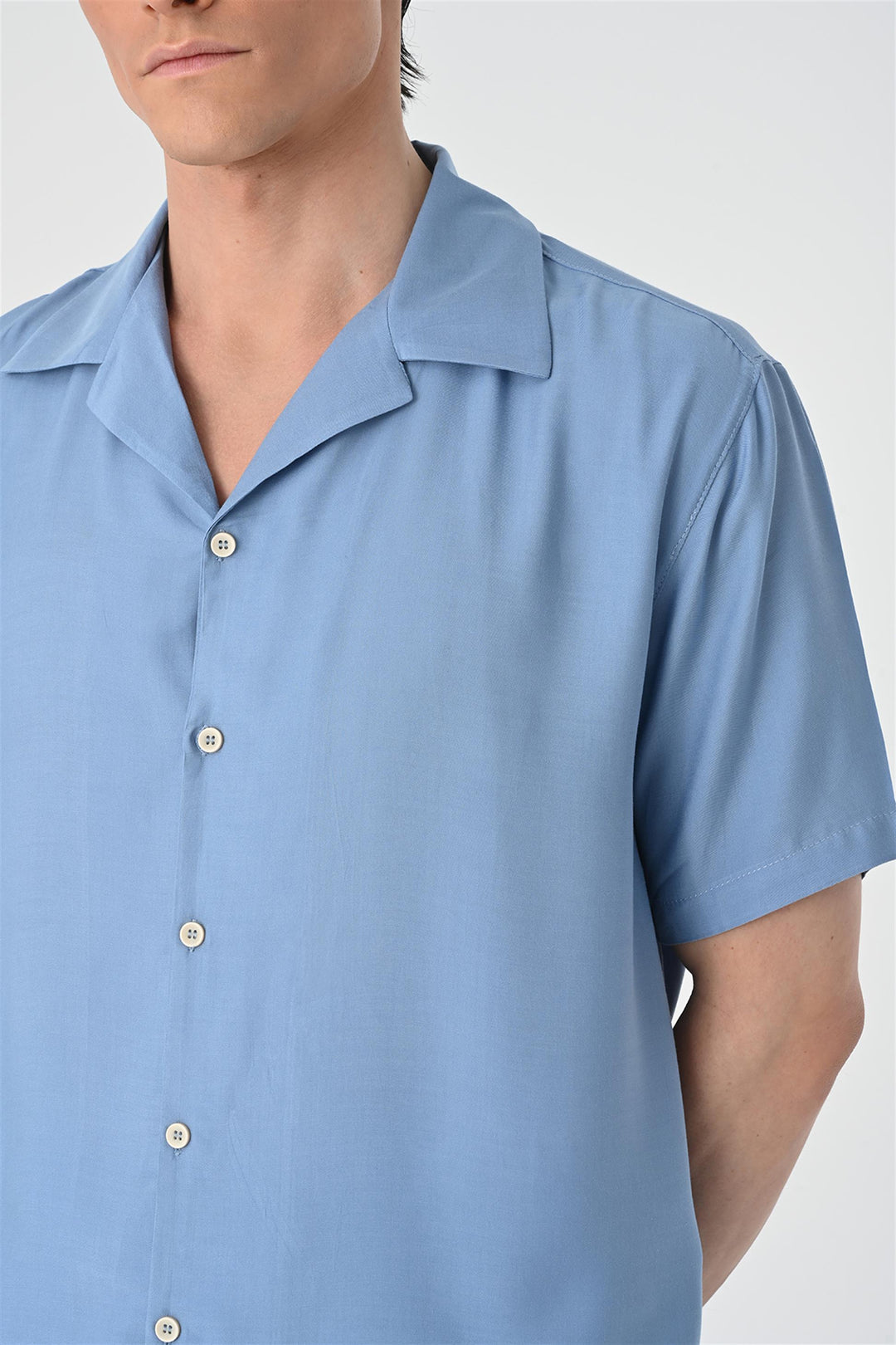ANT Oversized Short Sleeve Men's Shirt with Applique Collar - Löhne