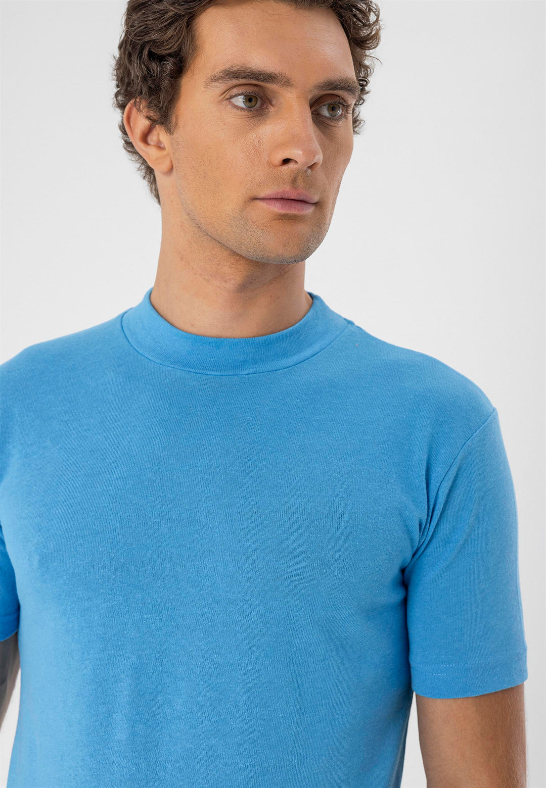 ANT Crew Neck Slim Fit T-Shirt - Níkaia