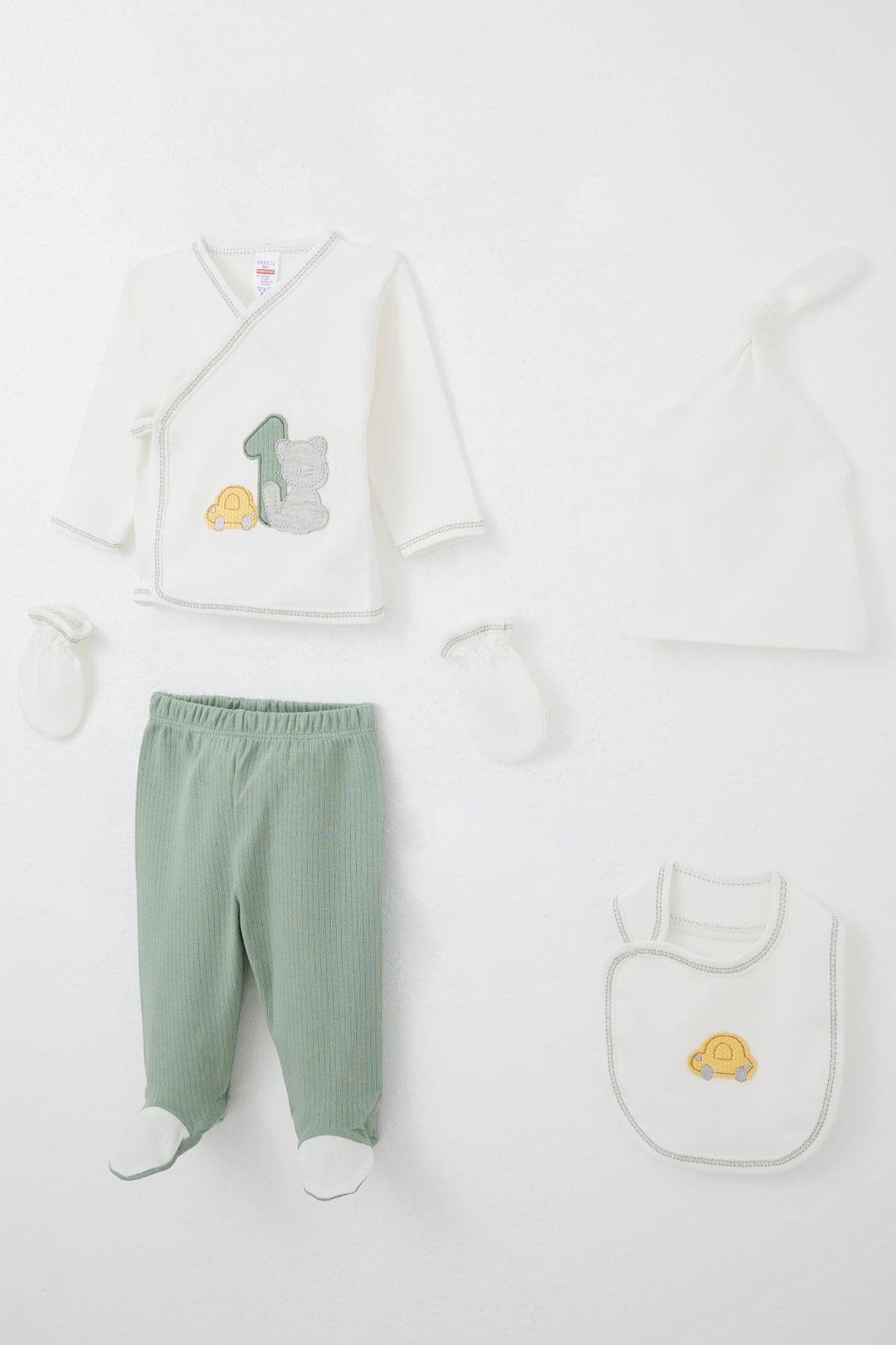 BRE Breeze Baby Boy Hospital Exit 5-Piece Patin Car Adventure 0-3 Months, Ecru - Greenacres
