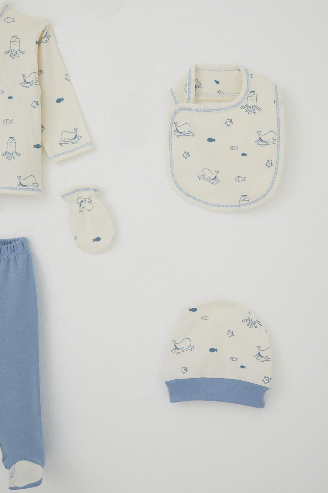 BRE Breeze Baby Boy Hospital Outfit 5-Piece Cute Sea Animals Patterned 0-3 Months, Cream - Bordeaux