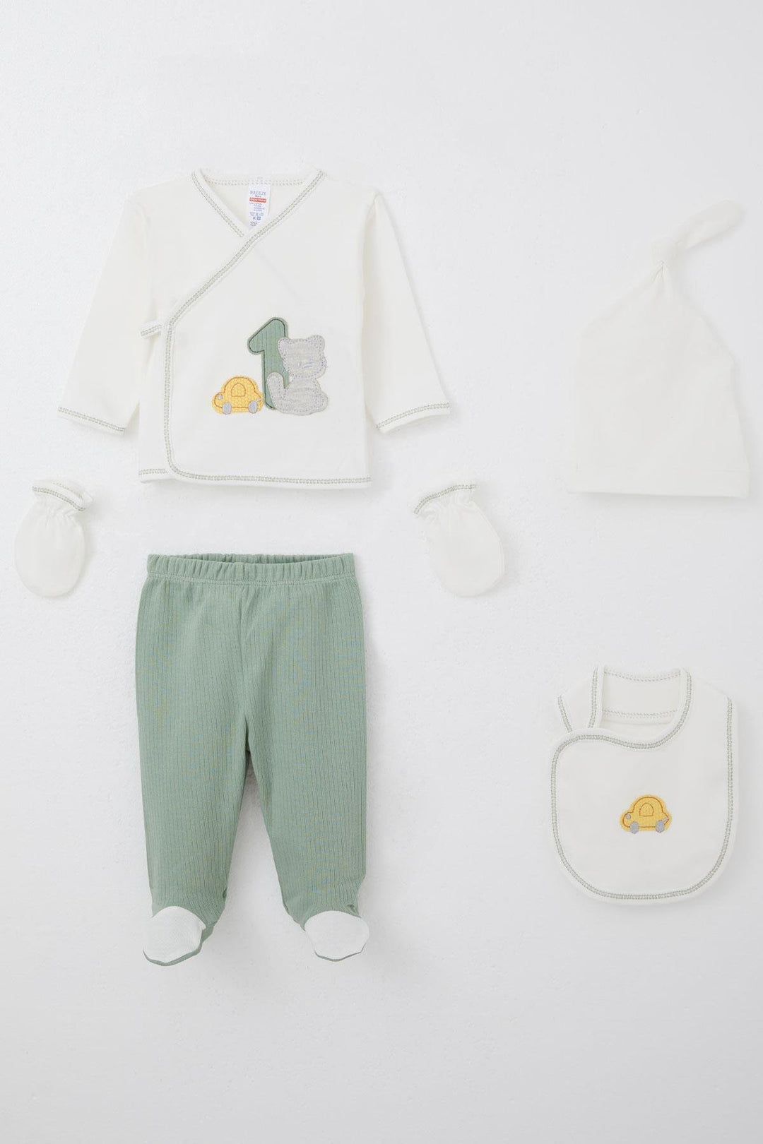 BRE Breeze Baby Boy Hospital Exit 5-Piece Patin Car Adventure 0-3 Months, Ecru - Greenacres