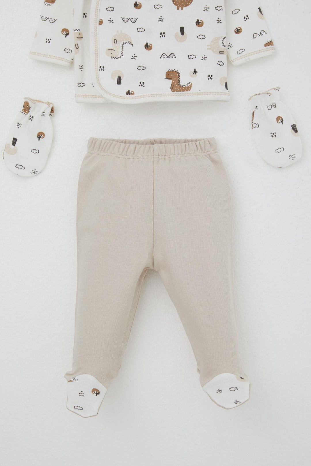 BRE Breeze Baby Boy Hospital Outfit 5-Piece Cute Little Dinosaur Patterned Nature-Themed 0-3 Months, Ecru - Oranienburg