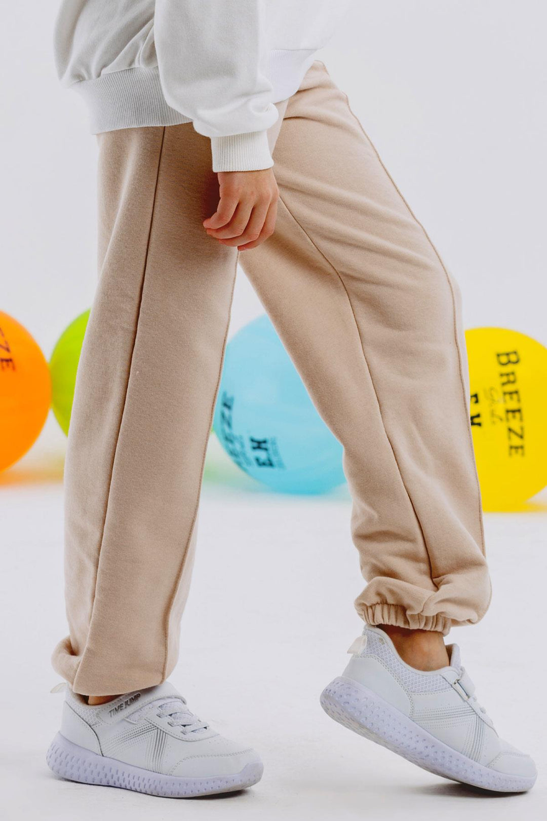 BRE Breeze Girl's Sweatpants with Elastic Waistband and Cuffed Hem, Elastic Pocketed, 94 Years, Beige. - Assen