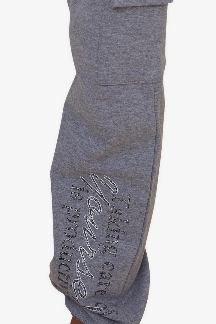 BRE Breeze Girl's Tracksuit with Printed Writing Cargo Pocketed 84 Years, Dark Grey Melange - Stains