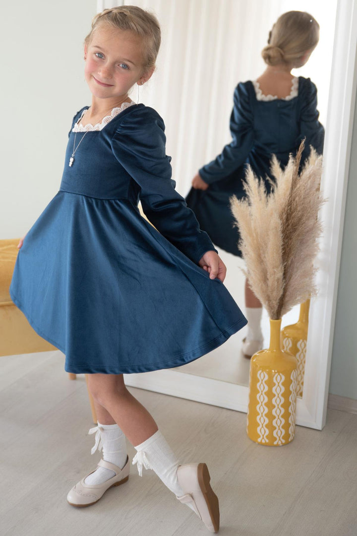 BRE Breeze Girl Child Velvet Dress Collar Lace Back Zipper 62 Years, Navy Blue - Hamilton