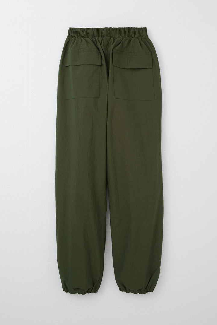 BRE Breeze Girls' Parachute Jogger Pants 62 Years, Khaki Green - Racine