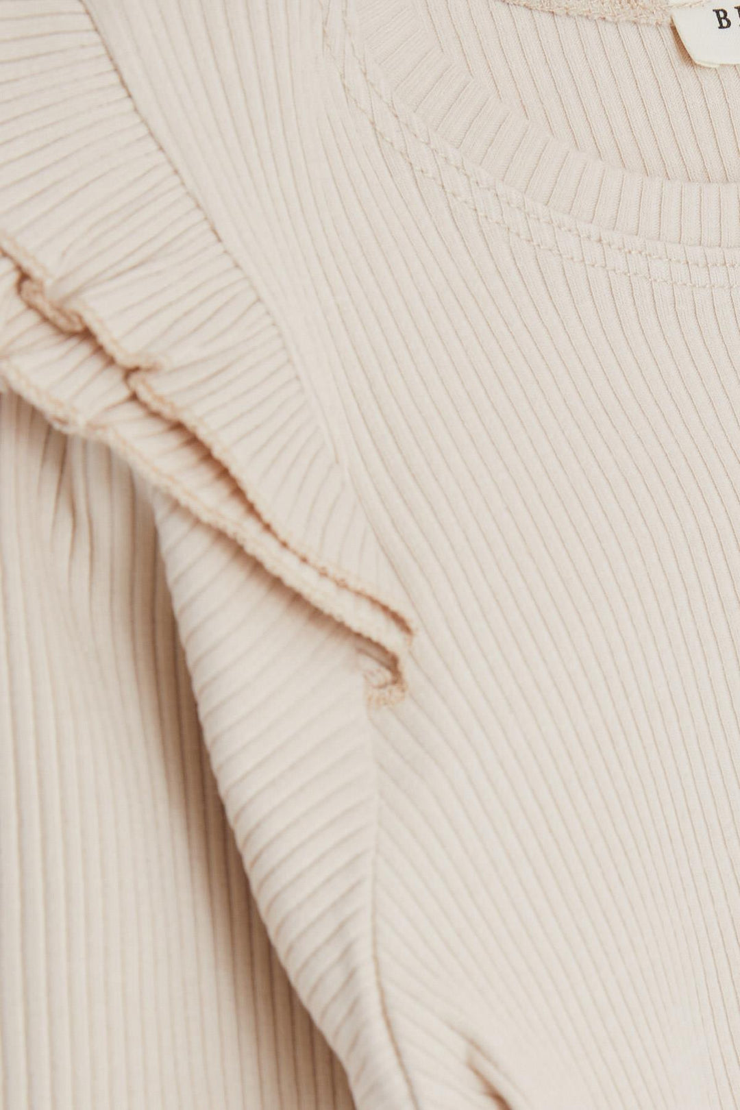 BRE Breeze Girl Child Long Sleeve T-Shirt with Ruffled Shoulders, 50 Years, Beige - Tienen