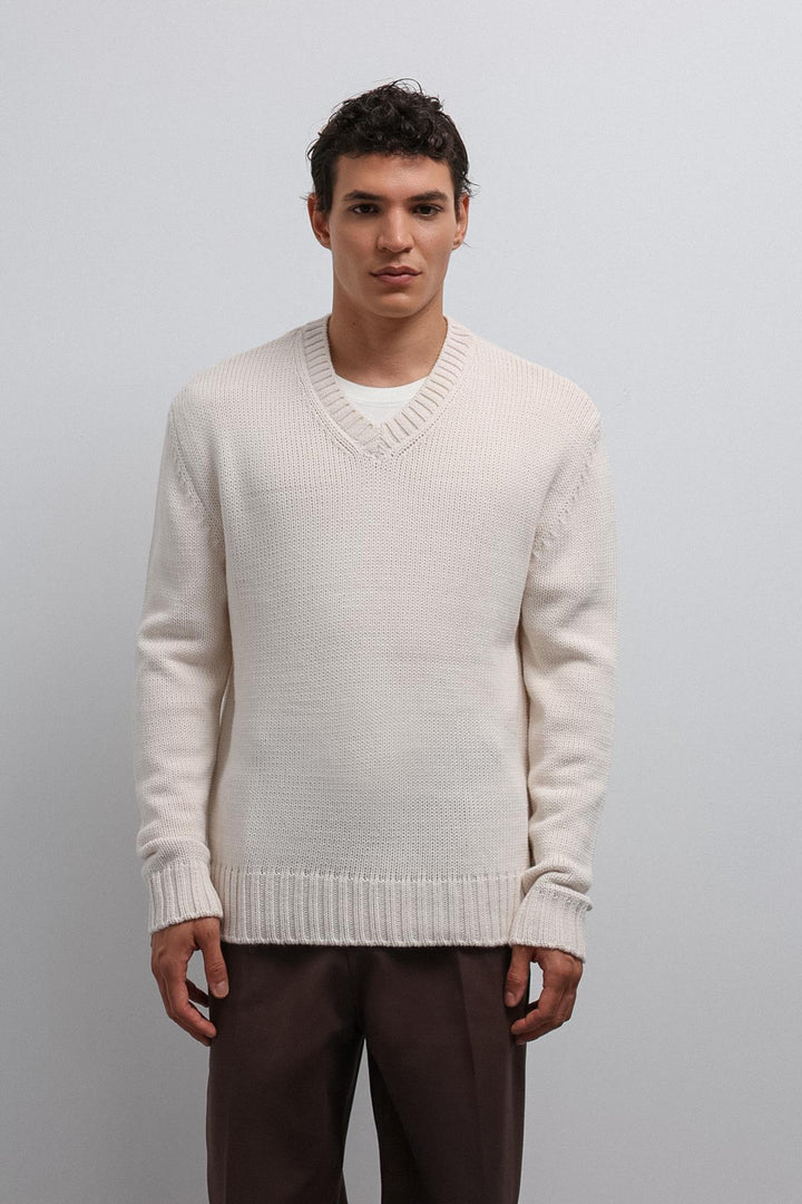 ANT Antioch Ecru Textured V-Neck Men's Sweater - Bari