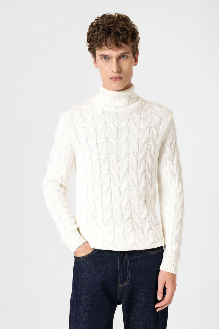 ANT Antioch Ecru Hair Braided Men's Sweater - Acambay