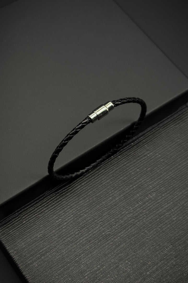 NVM FRNCH 100% Leather Black Color Magnetic Men's Bracelet FRJ12230-3230-S - Spalding